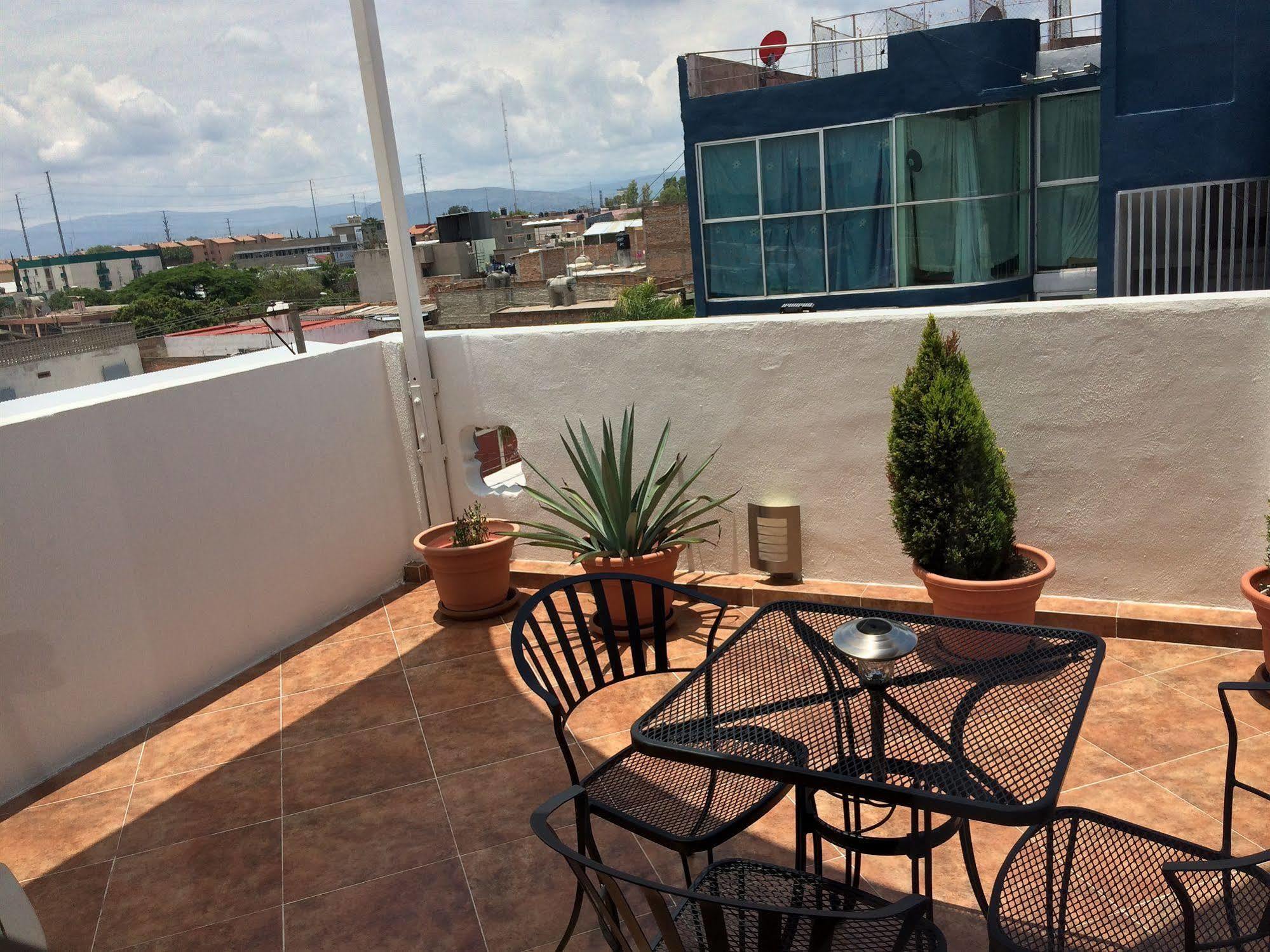 Hotel Hc Celaya  Exteriör bild