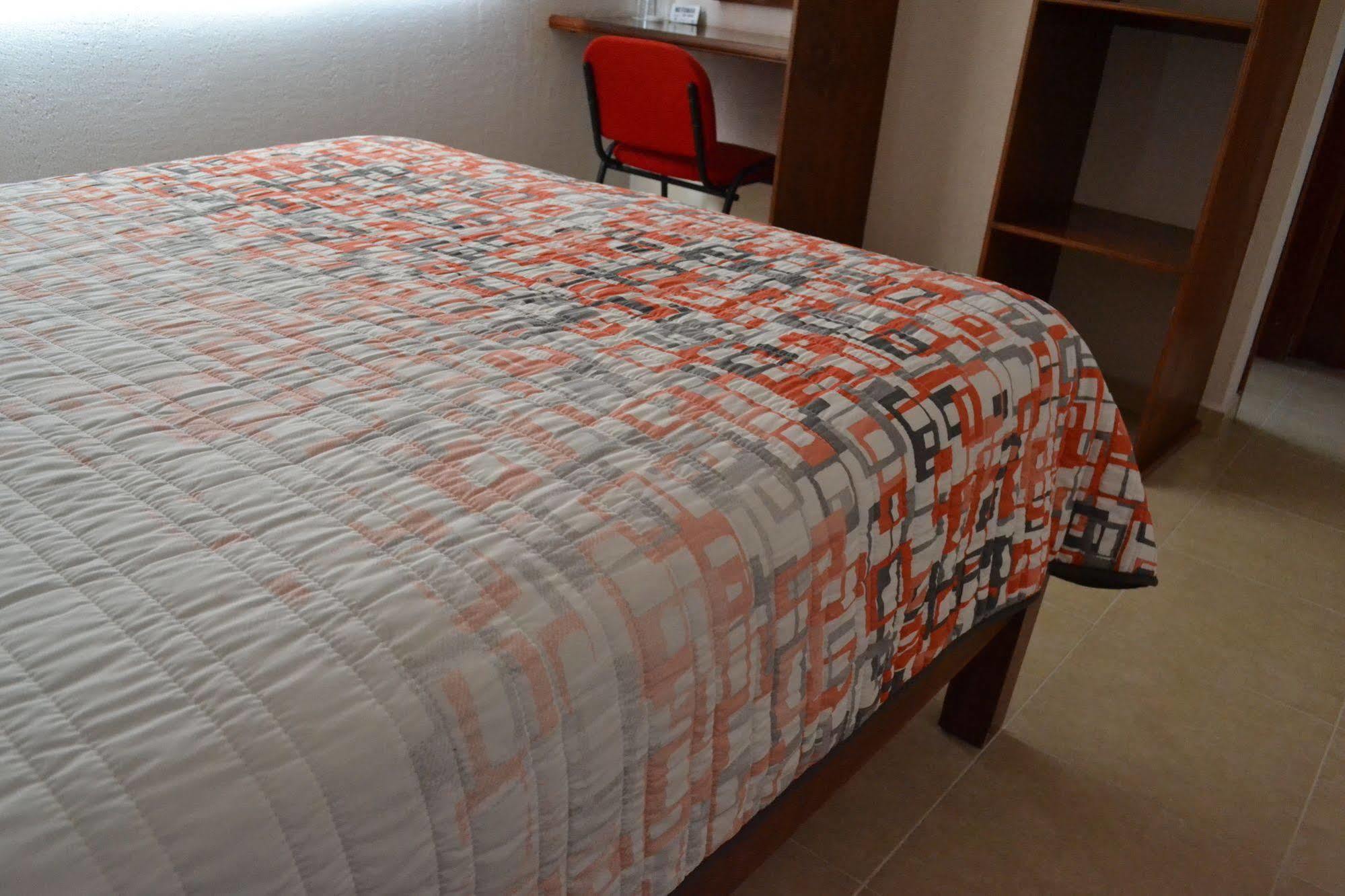 Hotel Hc Celaya  Exteriör bild